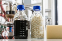 06162_2020. B001 Labor Polyolgewinnung aus alten Matratzenschäume 06162_2020. B001 Labor Polyolgewinnung aus alten Matratzenschäume